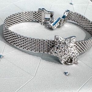 💥 Stunning Vintage Swarovski White Pave Crystal and Silver Star Woven Bracelet 💥